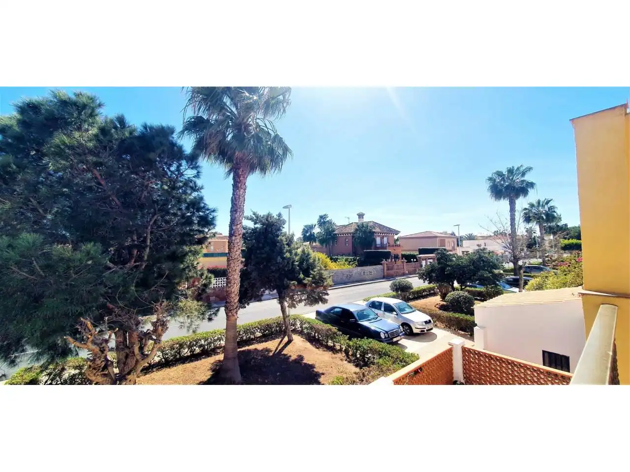 Exterior view of Detached homes for sale in Roquetas de Mar  with Terrace, Furnished and Community pool