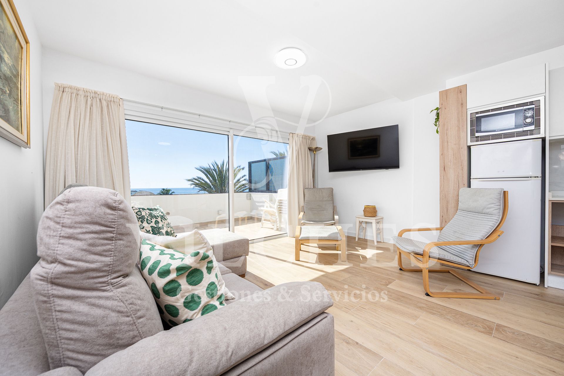 Living room of Apartment to rent in San Bartolomé de Tirajana  with Air Conditioner, Parquet flooring and Terrace