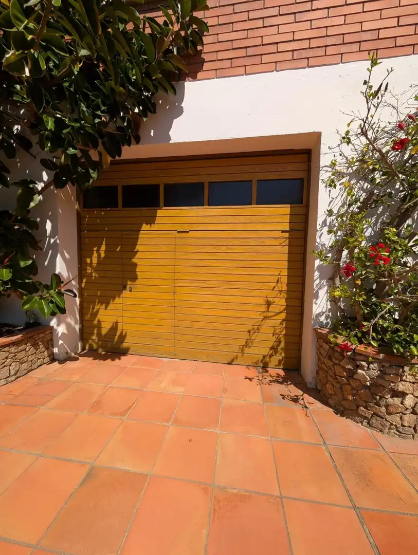 Parking de Casa o chalet en venta en La Palma de Cervelló con Calefacción, Jardín privado y Terraza