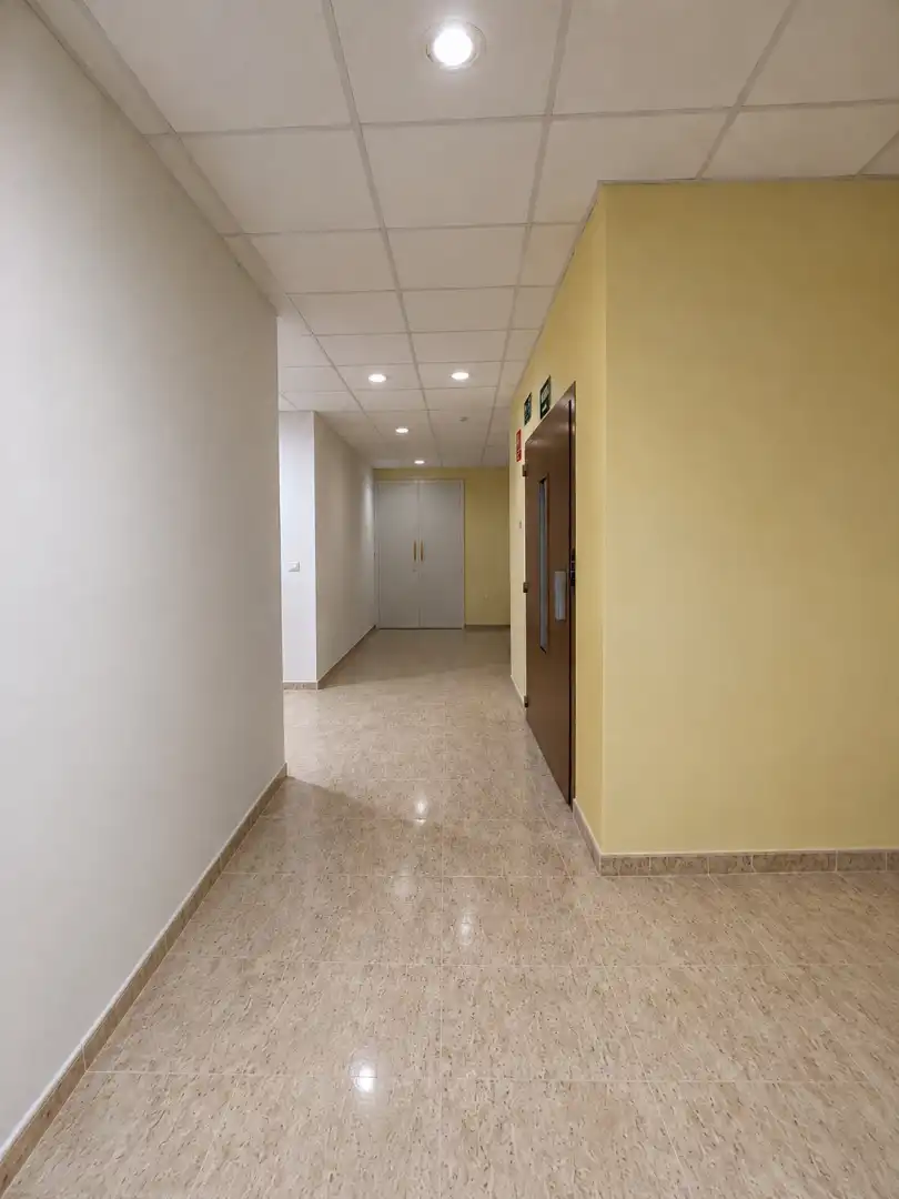Local en venta en Tomelloso con Aire acondicionado y Calefacción