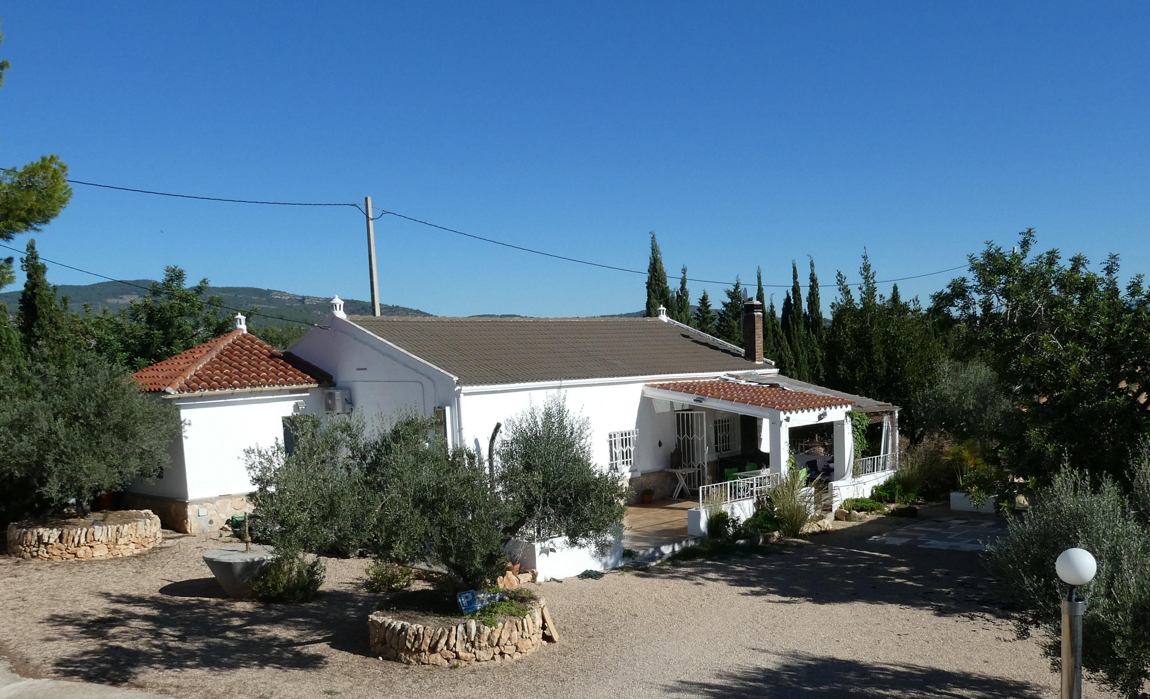 Vista exterior de Finca rústica en venda en L'Ampolla amb Aire condicionat, Jardí privat i Piscina