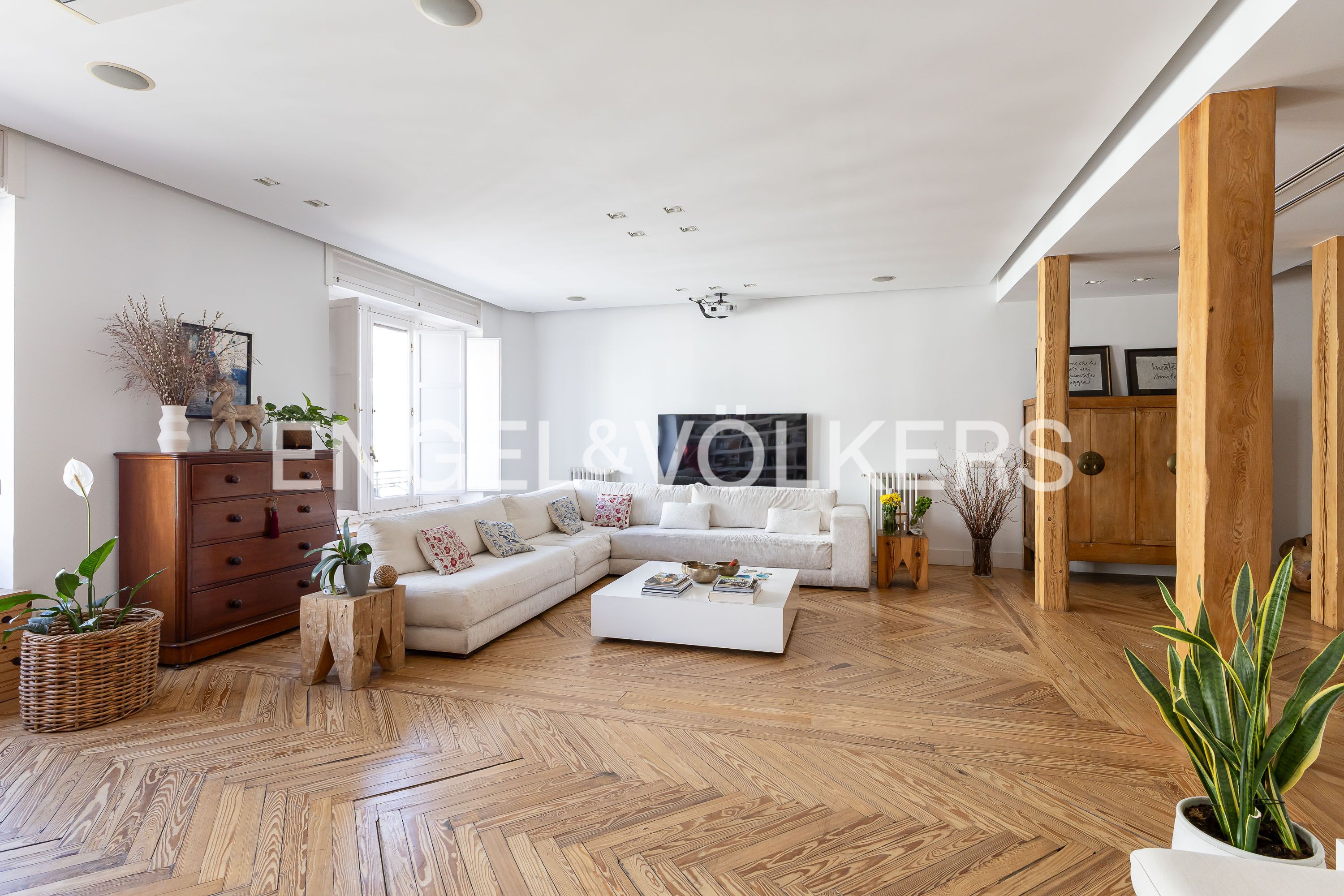 Wohnzimmer von Wohnung zur Miete in  Madrid Capital mit Klimaanlage, Heizung und Parkett