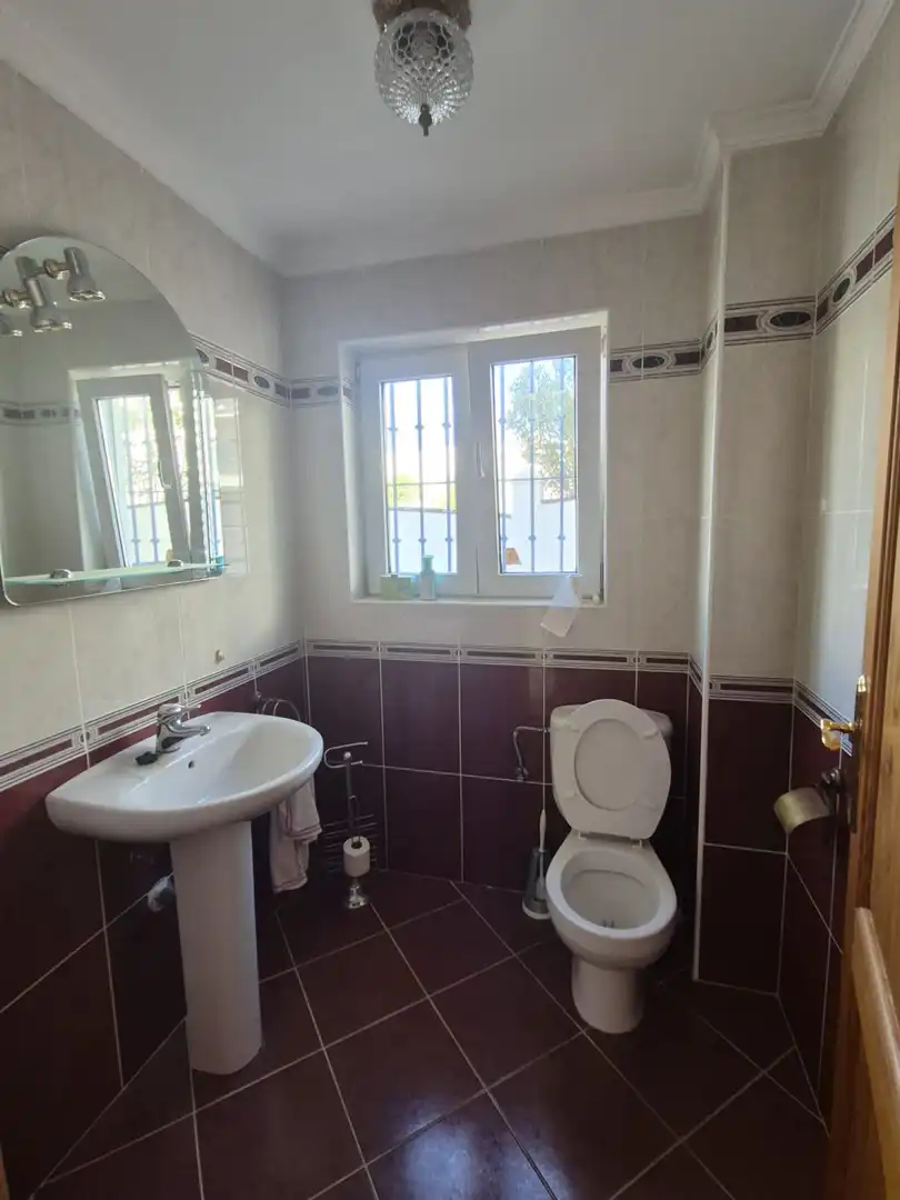 Bathroom of Houses for sale in Fuengirola  with Air Conditioner, Heating and Private garden