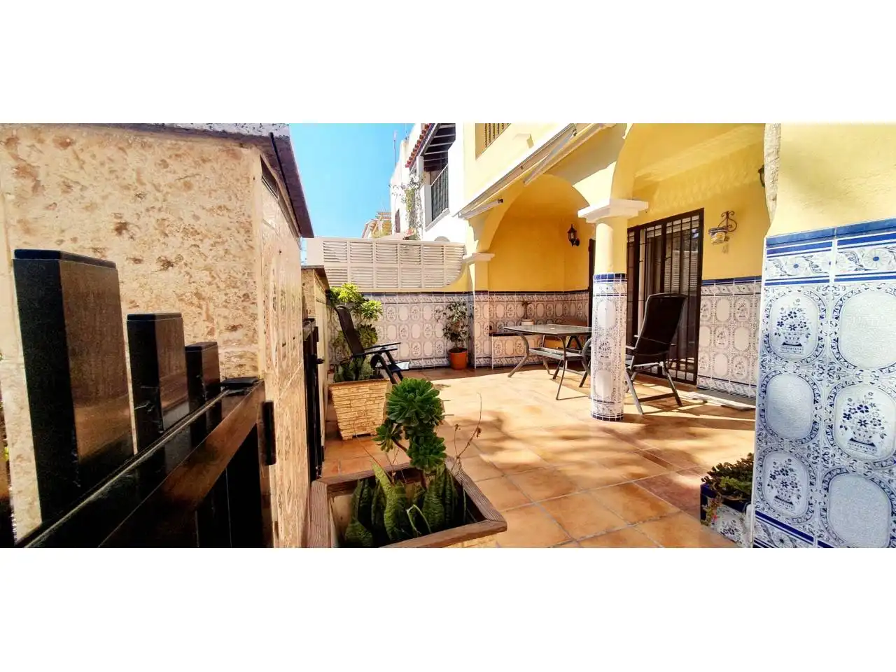 Garden of Detached homes for sale in Roquetas de Mar  with Terrace, Furnished and Community pool
