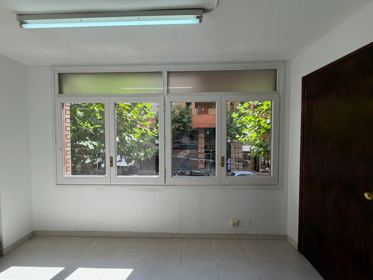 Local comercial de lloguer a Carrer de Barcelona 36, imagen 2