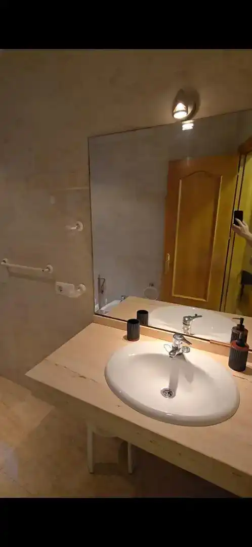 Baño de Ático de alquiler en Cazorla con Aire acondicionado, Amueblado y Horno
