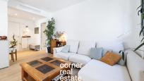 Living room of Flat for sale in Sant Cugat del Vallès  with Air Conditioner, Heating and Private garden