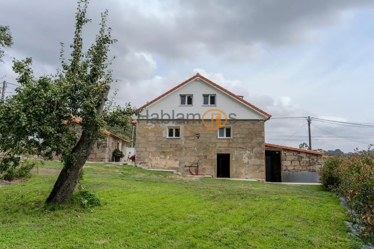 Casa rustica con giardino in vendita a Vilaboa