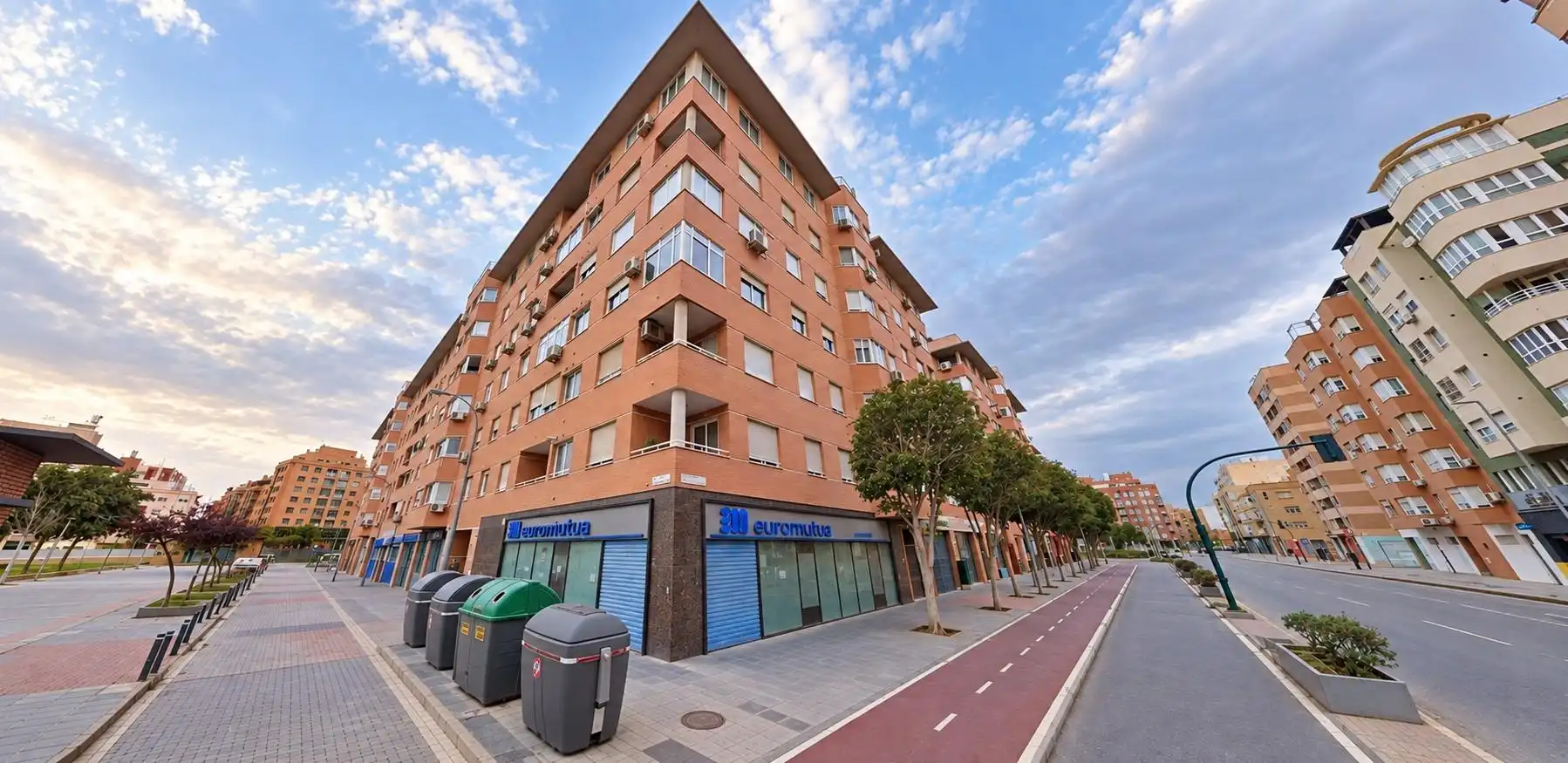 Business premises for sale in Avenida Avenida Nuestra Señora de Montserrat 74