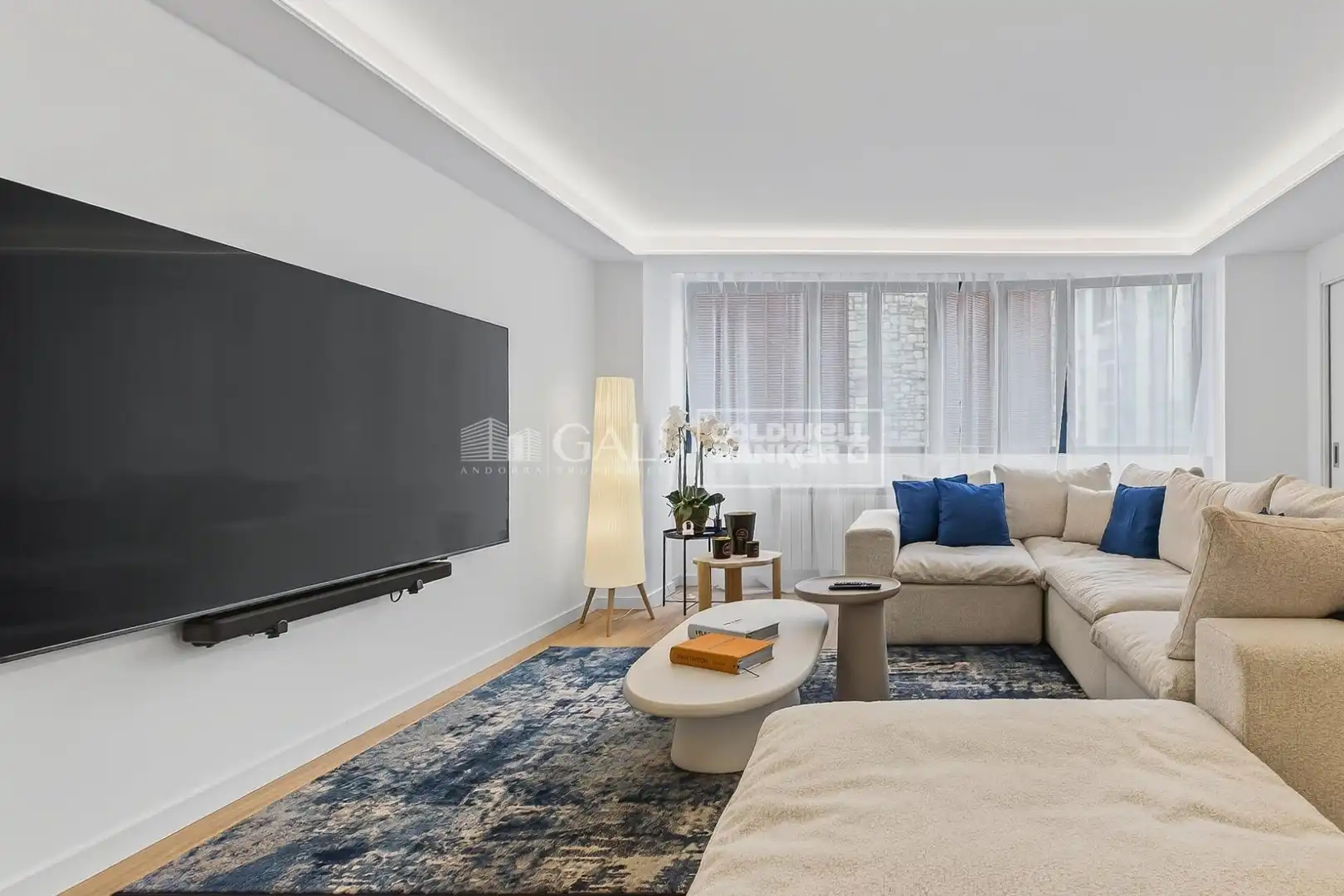 Sala de estar de Dúplex en venta en Andorra la Vella con Calefacción, Parquet y Terraza