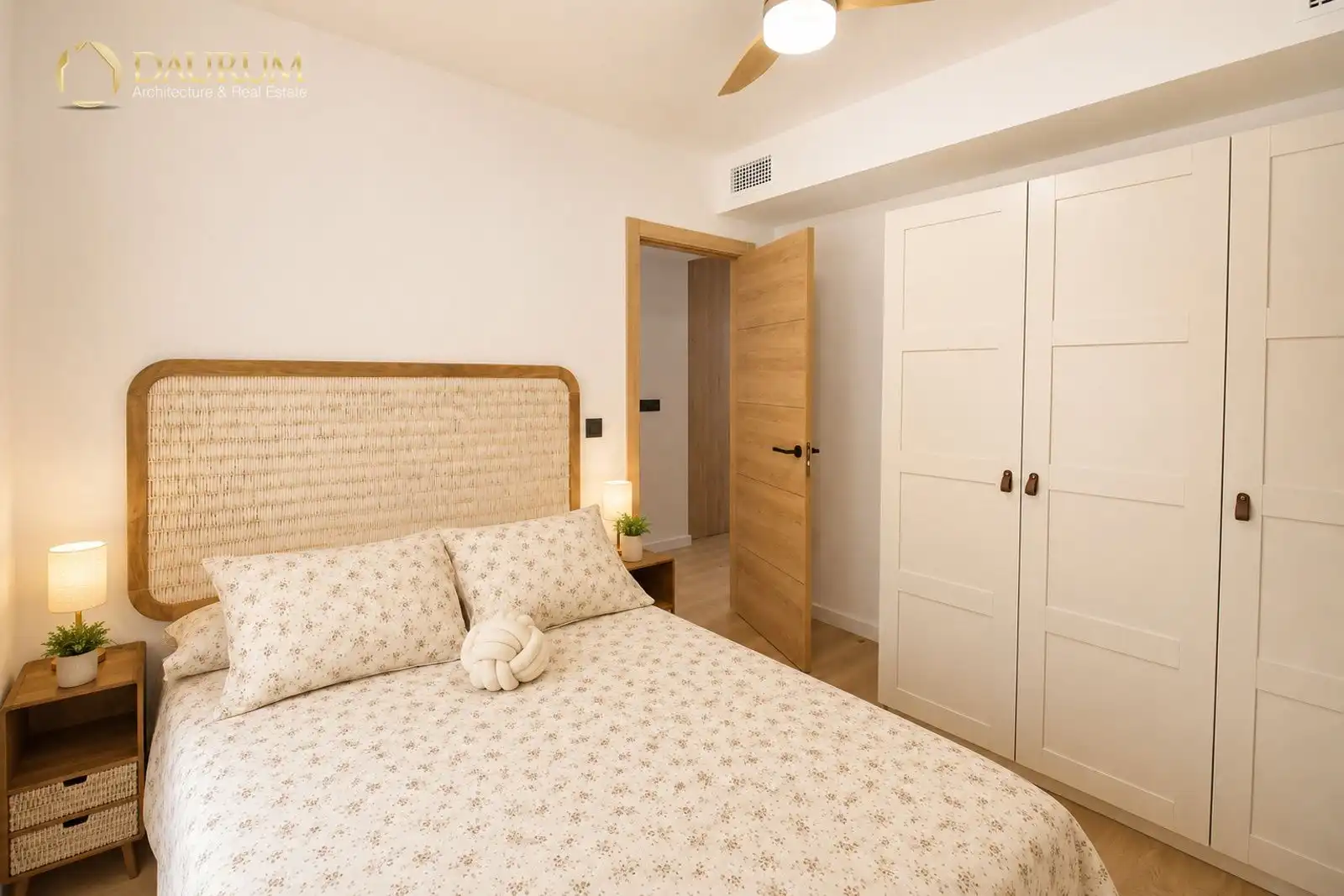 Habitación de Piso en venta en Alicante / Alacant con Aire acondicionado, Terraza y Piscina