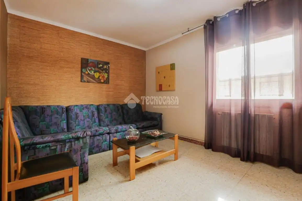 Sala d'estar de Pis en venda en Montcada i Reixac amb Calefacció