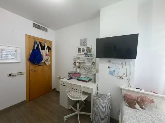 Bedroom of Flat for sale in Terrassa  with Air Conditioner, Heating and Storage room