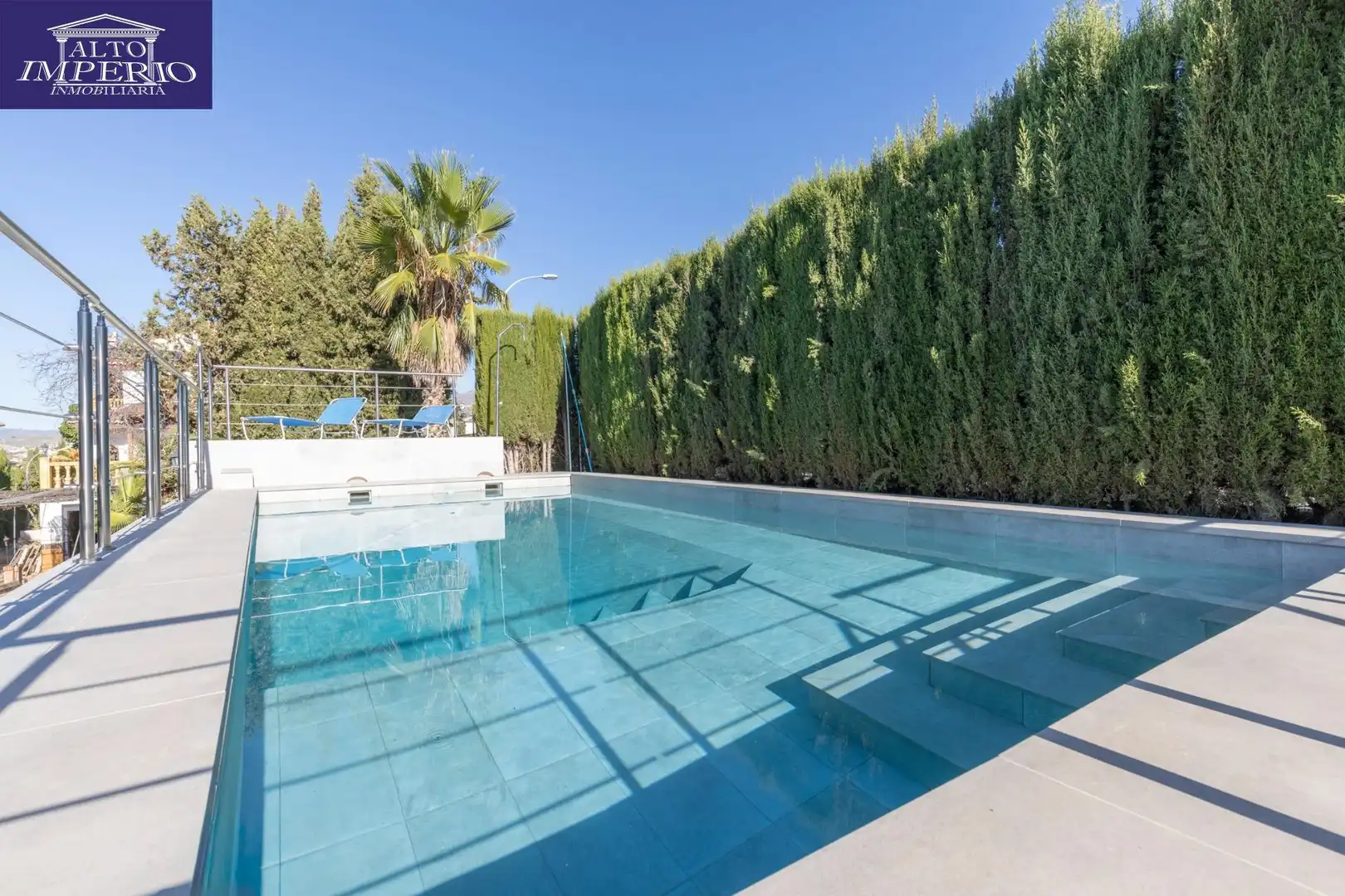 Chalet con terraza en venta en Altos de la Zubia, imagen 2