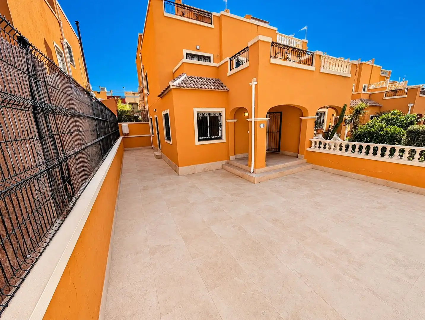 Adosado con piscina en venta en N/A, imagen 2