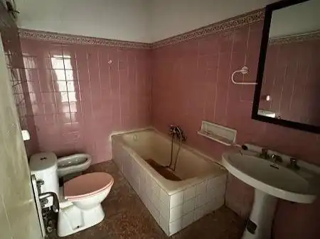 Baño de Piso de alquiler en Bembibre con Terraza y Balcón
