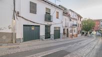 Exterior view of Flat for sale in  Granada Capital