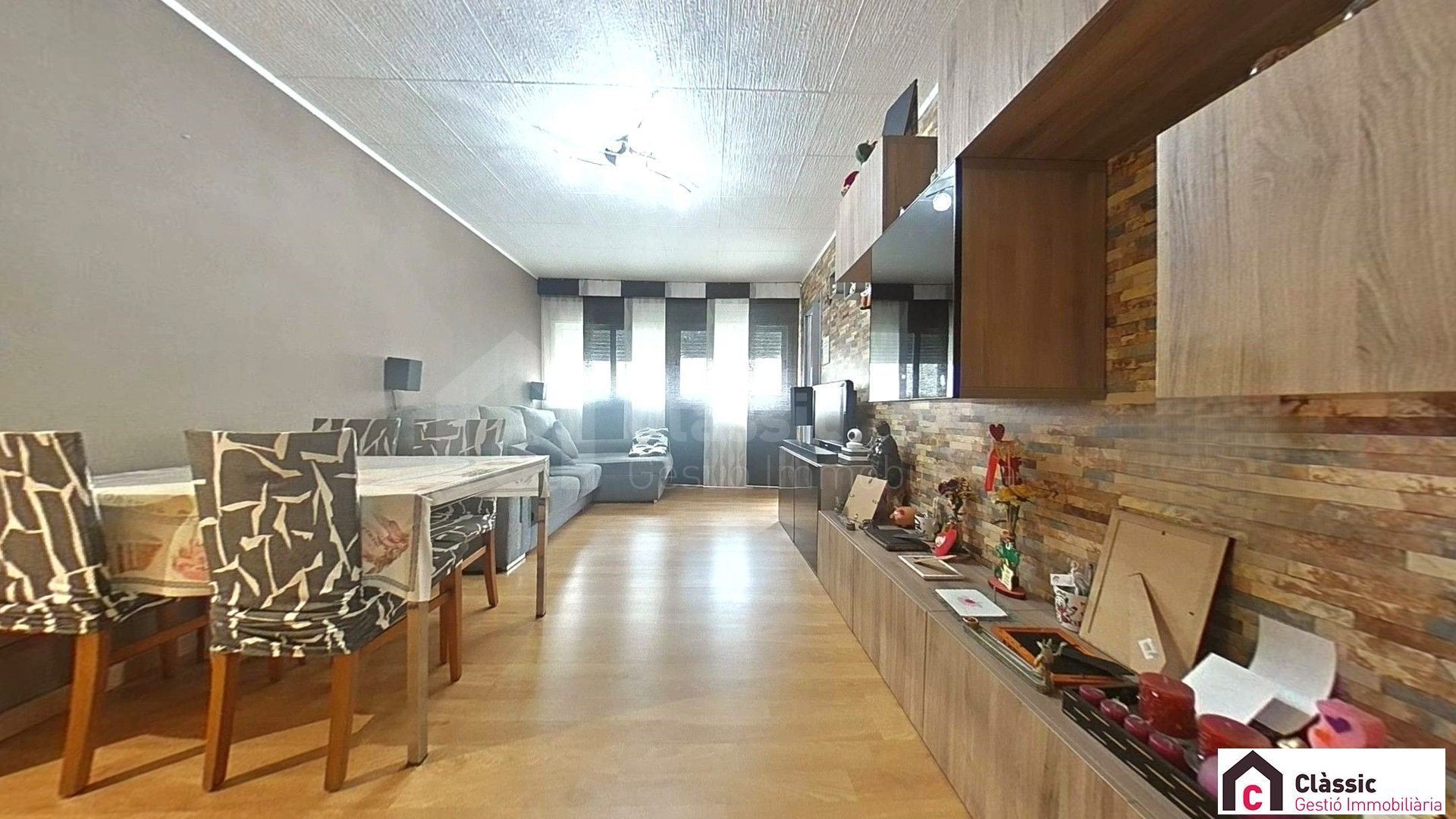 Living room of Flat for sale in Sant Adrià de Besòs  with Storage room