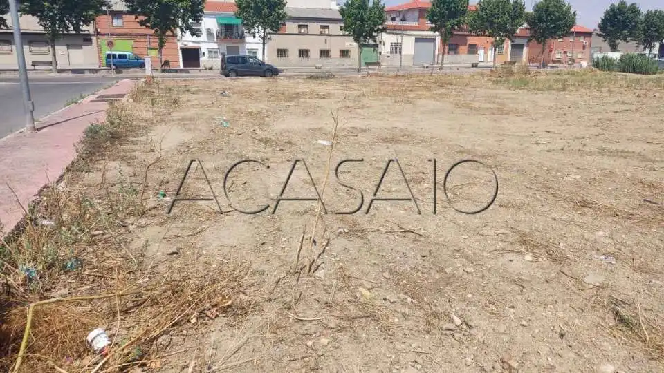 Residential land for sale in Yuncos