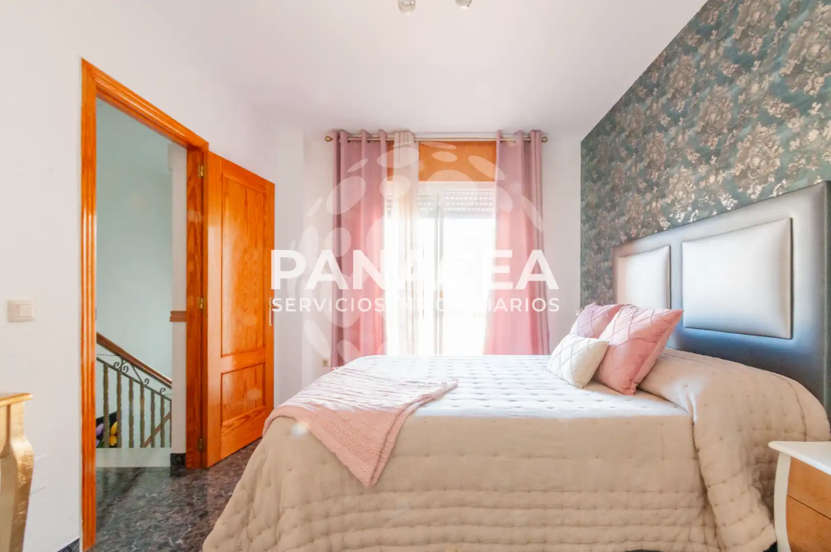 Habitación de Casa adosada en venta en Vícar con Jardín privado, Terraza y Amueblado
