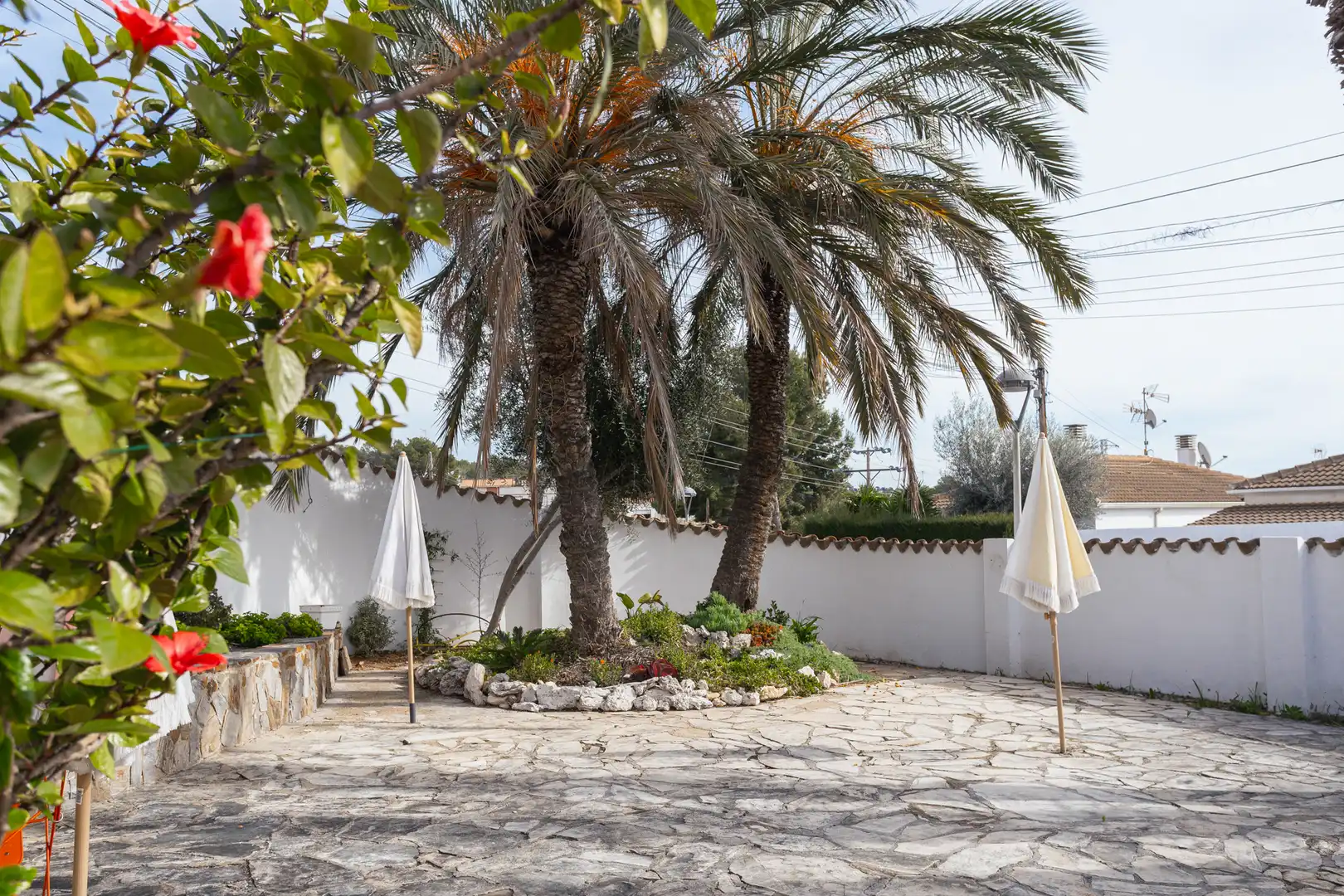 Jardí de Casa o xalet en venda en Cunit amb Aire condicionat, Calefacció i Jardí privat