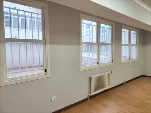 Piso en Venta en Rua Concepción Arenal en Cuatro Caminos - Plaza de la Cubela