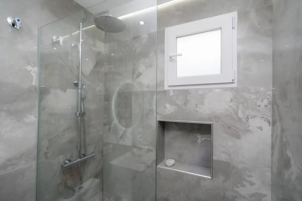 Baño de Planta baja en venta en Benidorm con Calefacción, Jardín privado y Terraza