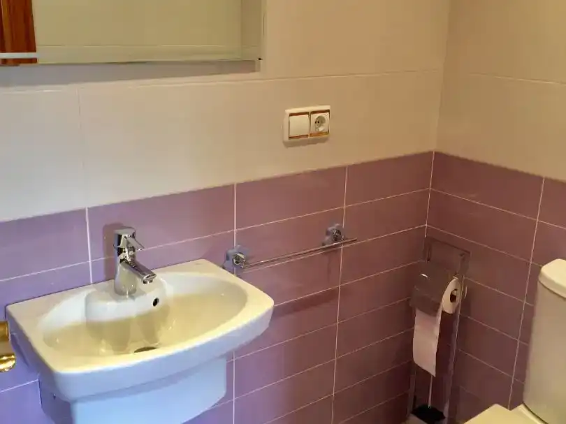 Baño de Piso de alquiler en Centro Urbano