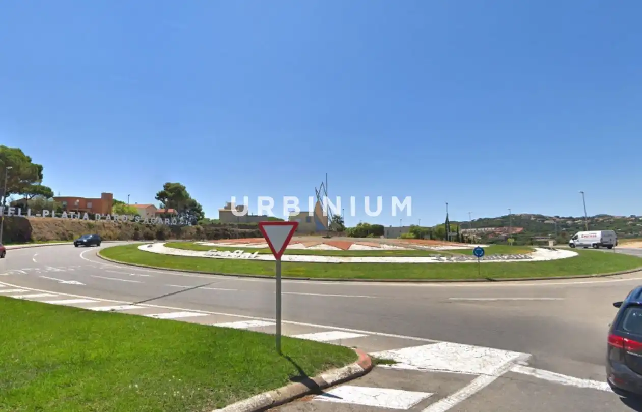 Local de alquiler en Avinguda de Platja d'Aro, S'Agaró