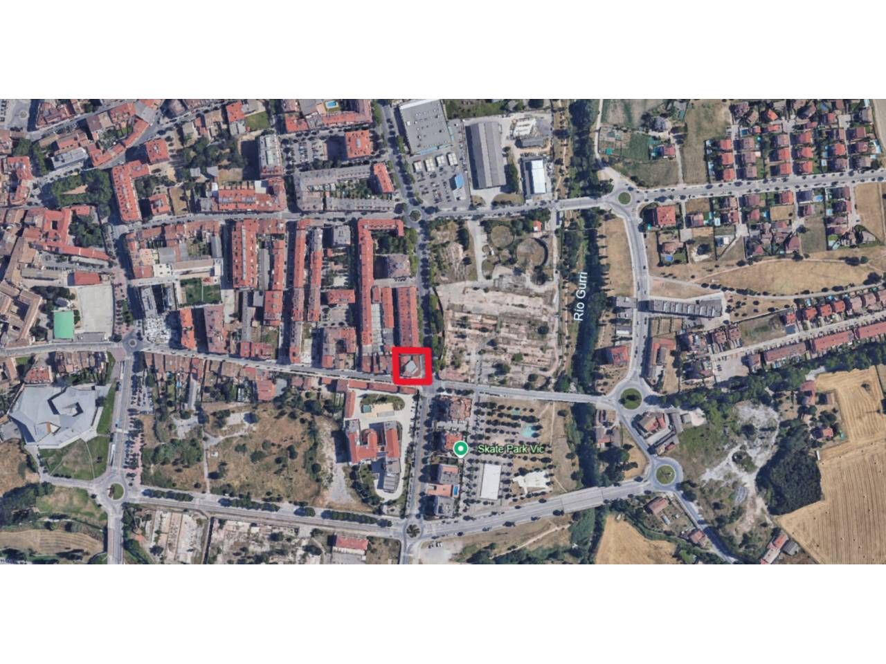 Exterior view of Flat for sale in Vic  with Air Conditioner, Heating and Terrace