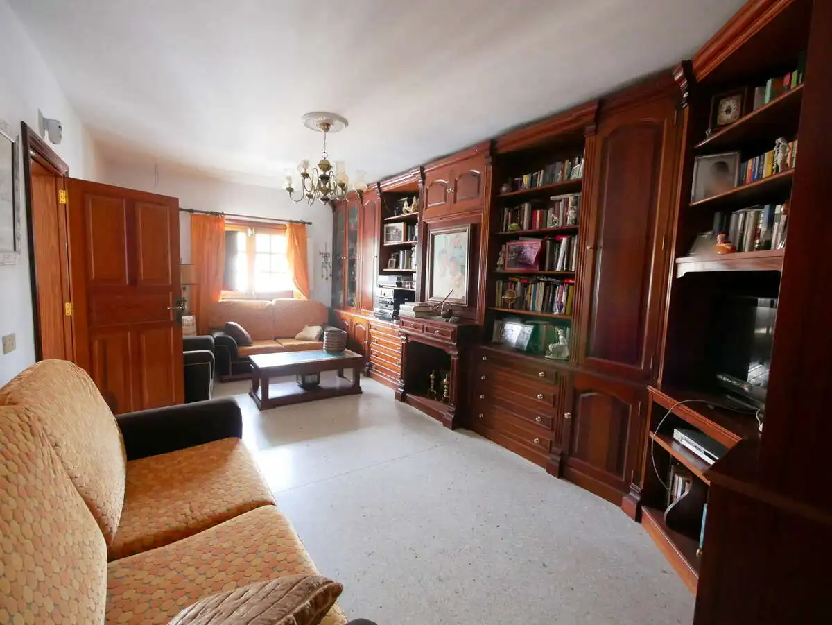 Sala d'estar de Casa o xalet en venda en Haría amb Terrassa, Traster i Moblat