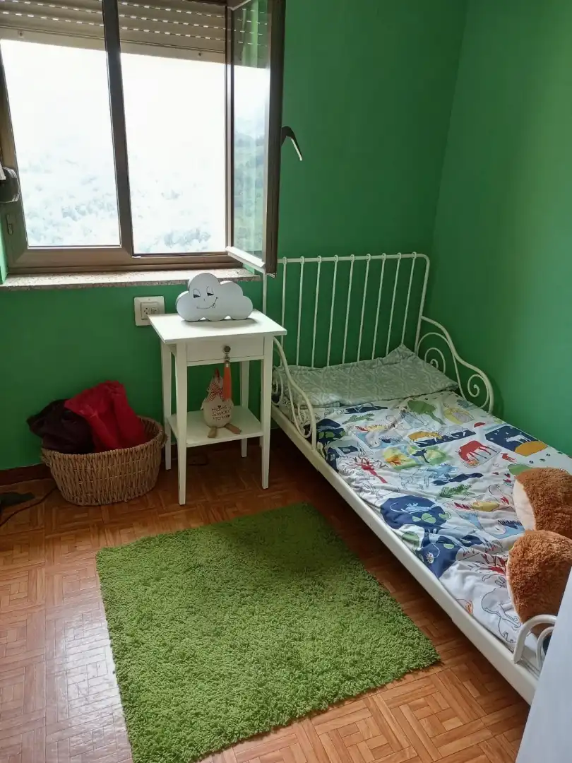 Schlafzimmer von Einfamilien-Reihenhaus zum Verkauf in Langreo mit Heizung, Parkett und Terrasse