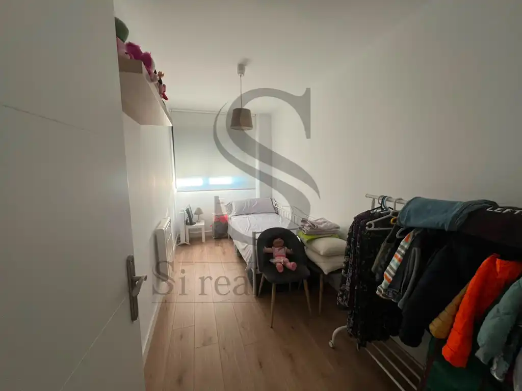 Habitación de Casa adosada en venta en Calafell con Calefacción, Jardín privado y Parquet