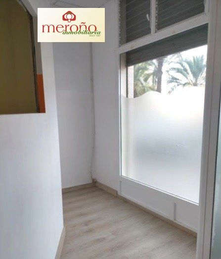 Dormitori de Local en venda en Elche / Elx