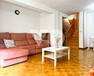 Sala d'estar de Dúplex en venda en  Madrid Capital amb Aire condicionat, Calefacció i Parquet