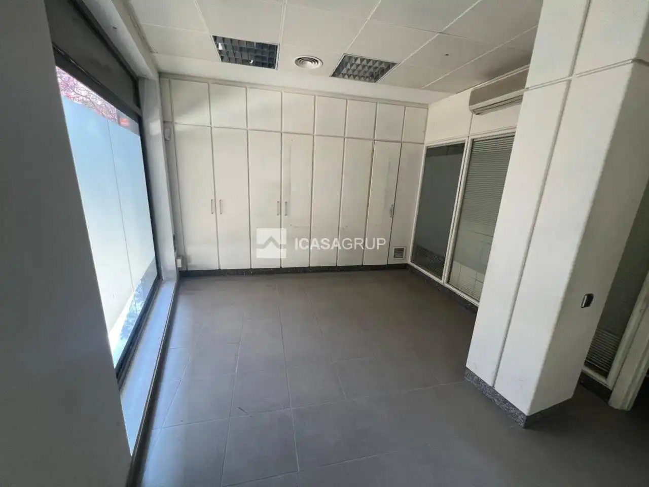 Local en venta en Avenida Catalunya, Centre - Estació