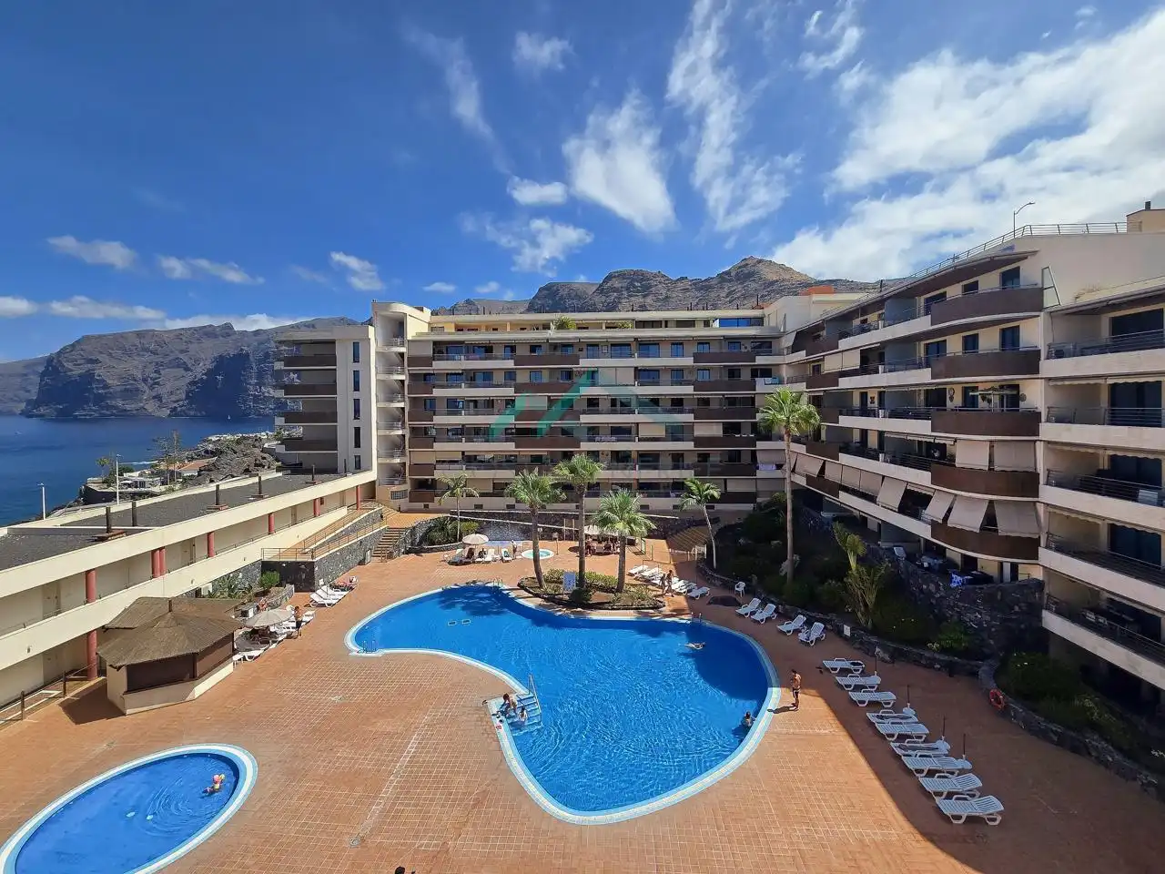 Piscina de Pis en venda en Santiago del Teide amb Terrassa, Piscina i Moblat