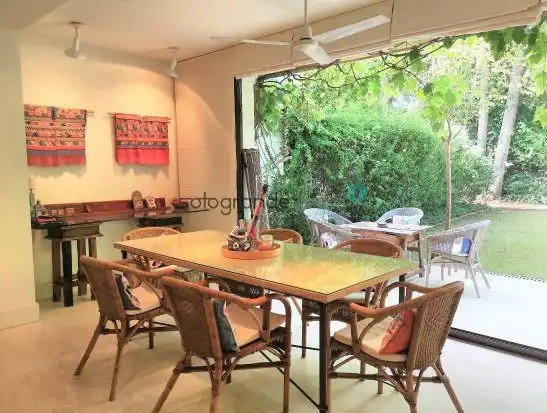 Comedor de Casa adosada de alquiler en Sotogrande con Aire acondicionado, Jardín privado y Terraza