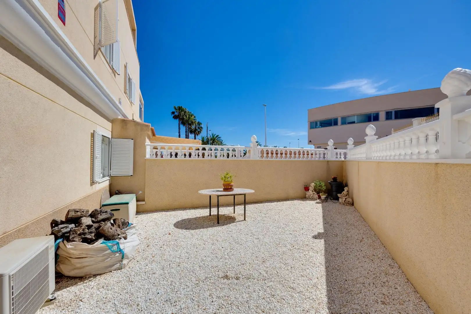 Casa a schiera con terrazza in vendita a Calle Abeto, imagen 3
