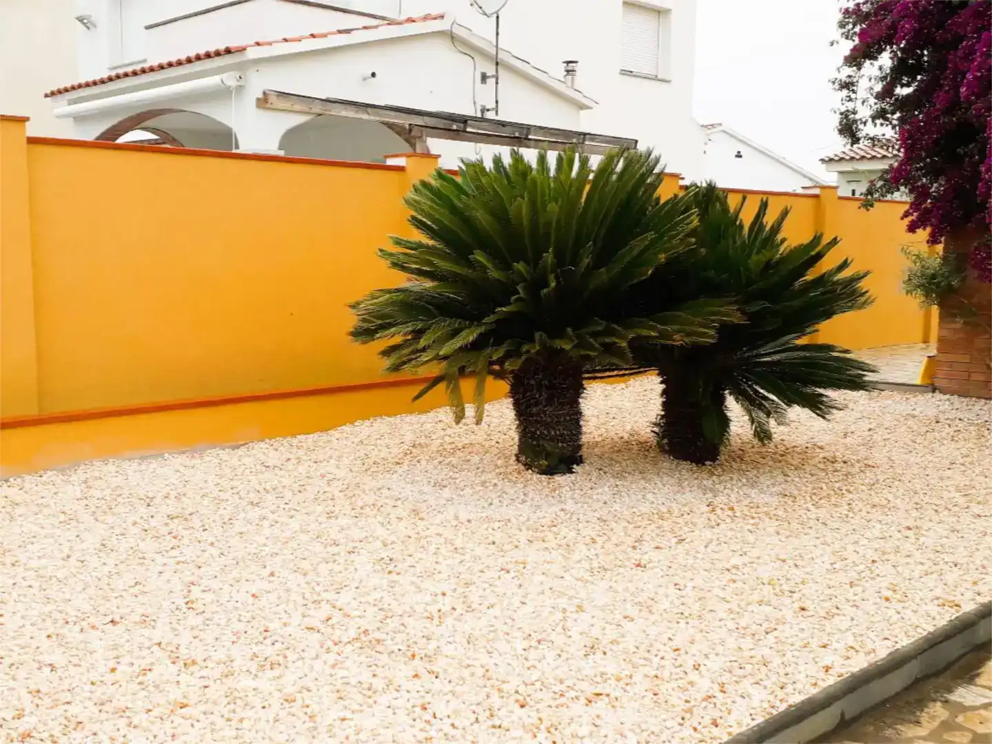 Jardí de Casa o xalet en venda en L'Escala amb Aire condicionat i Balcó