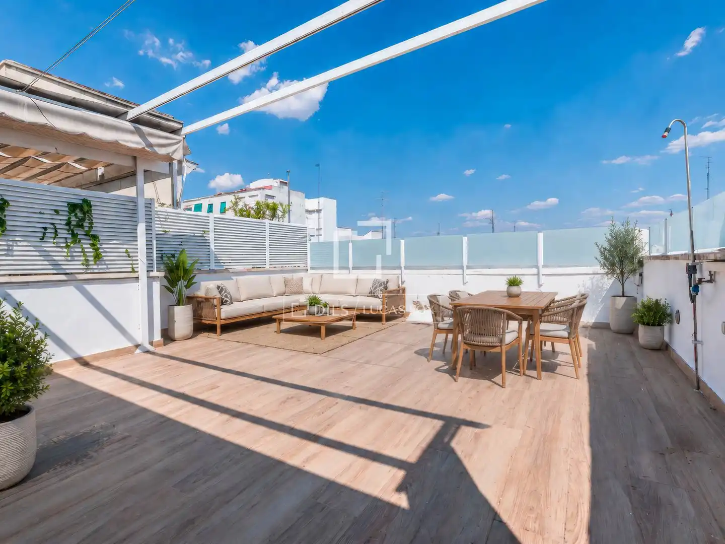 Terrace of Attic for sale in Madrid  with Air Conditioner, Heating and Parquet flooring