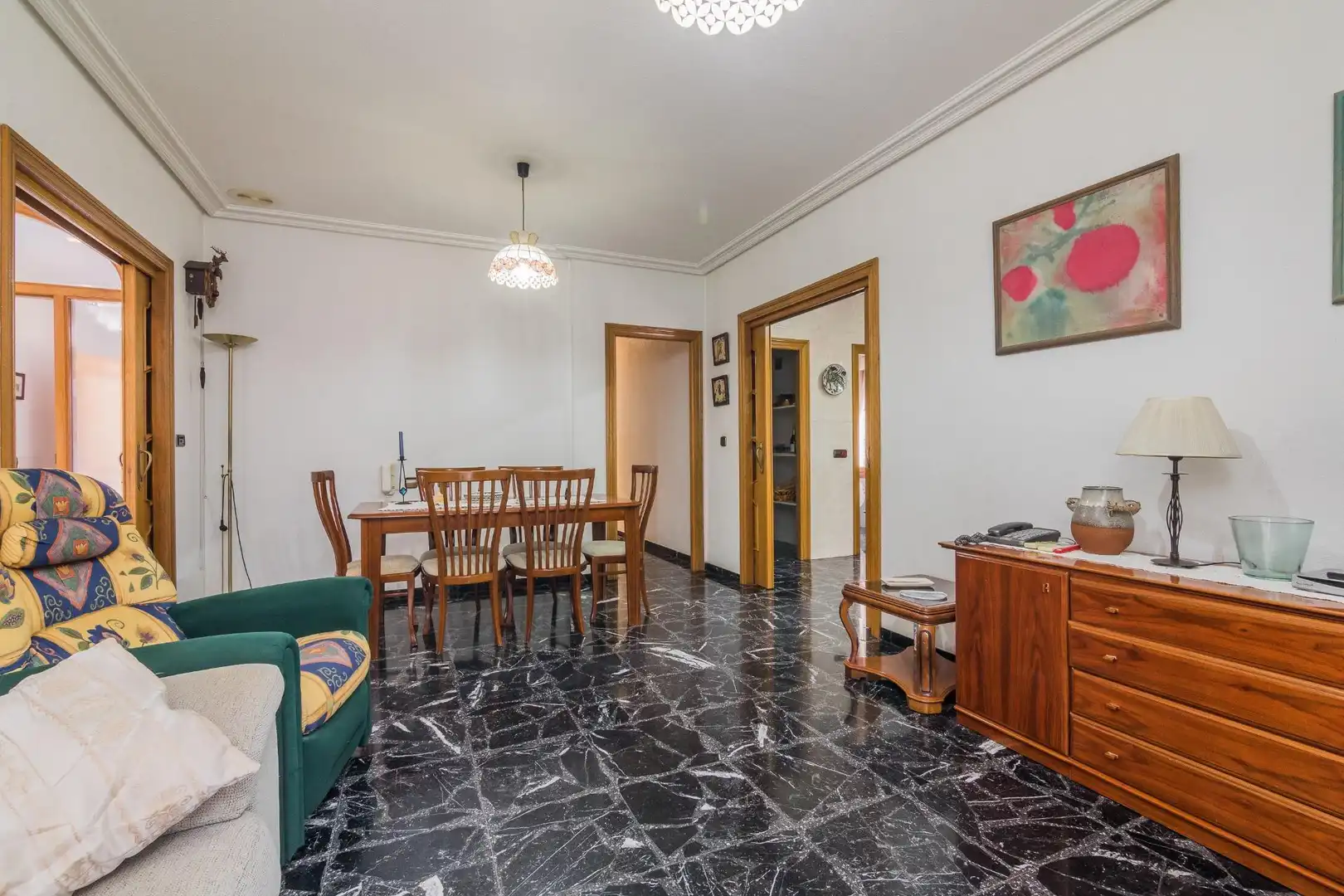 Menjador de Casa o xalet en venda en Elche / Elx amb Jardí privat, Terrassa i Piscina