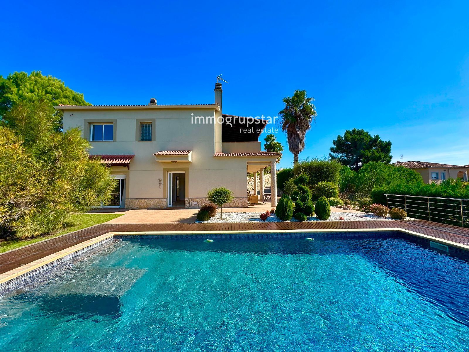 Vista exterior de Casa o chalet en venta en Lloret de Mar con Aire acondicionado, Calefacción y Terraza