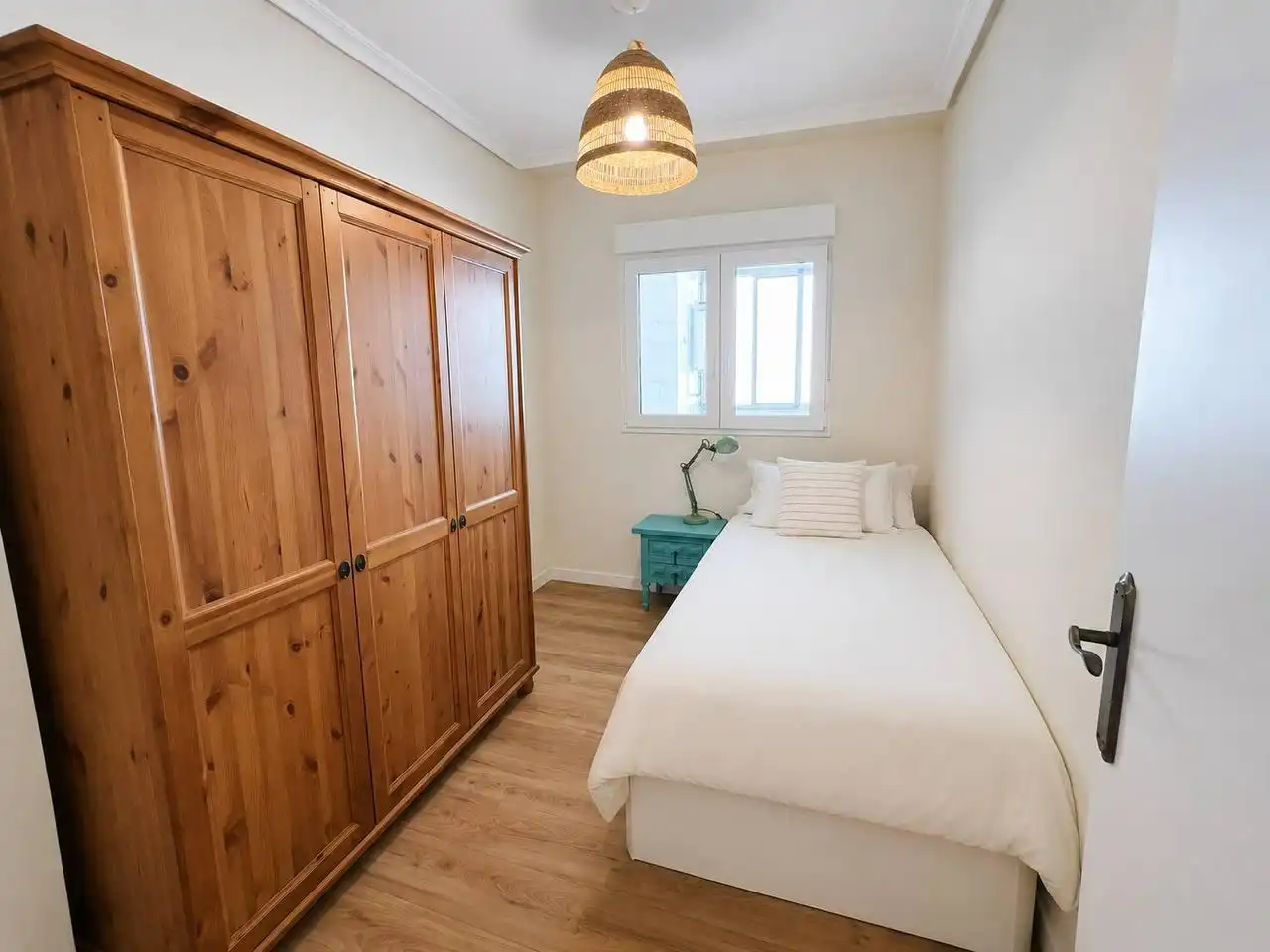 Habitación de Piso en venta en Alicante / Alacant con Aire acondicionado, Calefacción y Terraza