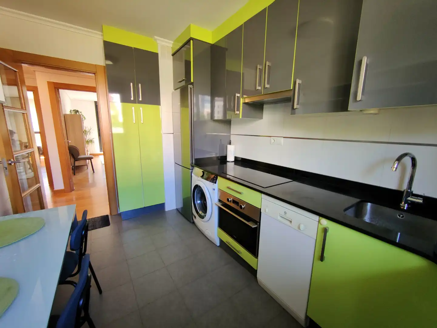 Cocina de Piso de alquiler en Santander con Calefacción, Parquet y Trastero