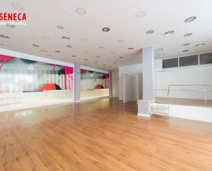 Premises to rent in Fuente Palmera