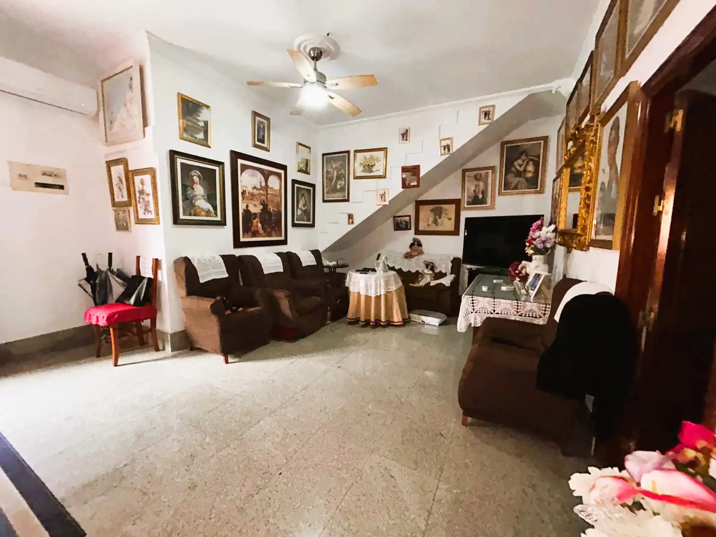 Living room of Detached homes for sale in Umbrete  with Air Conditioner, Terrace and Storage room