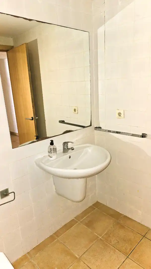 Bany de Apartament en venda en Cadaqués amb Aire condicionat, Calefacció i Balcó