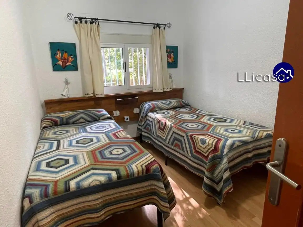 Dormitori de Casa o xalet de lloguer en Olocau amb Calefacció, Jardí privat i Terrassa