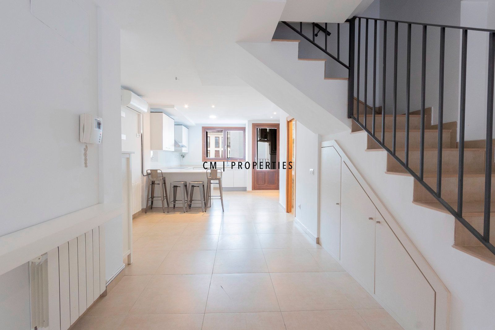 Duplex for sale in  Valencia Capital  with Air Conditioner, Heating and Terrace